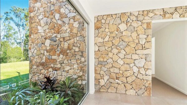 ERTHCOVERINGS ROCK FACE CARIBOO ON INTERIOR WALL