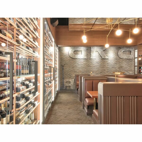 IMPEX OLD QUEBEC BRICK VENEER IN RESTAURANT