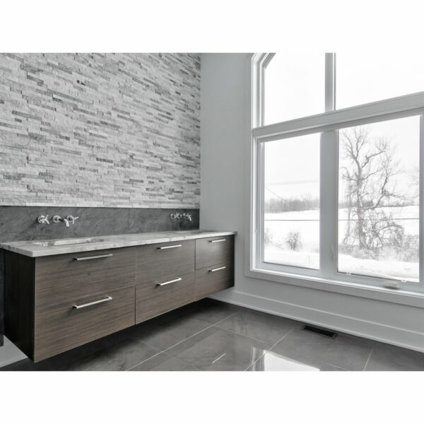 IMPEX NIAGARA STONE IN BATHROOM