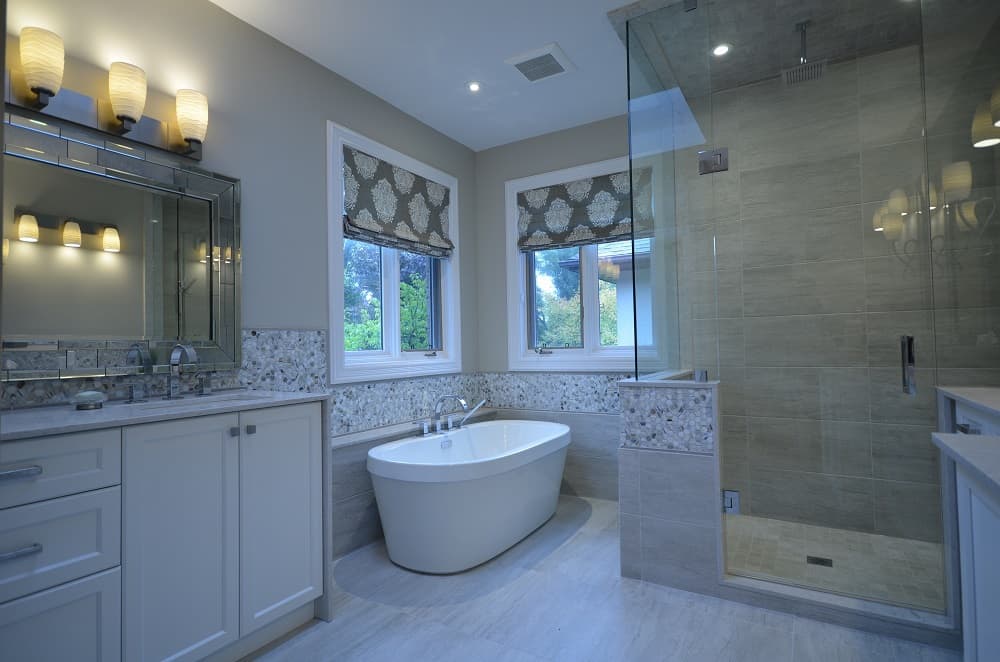 AFTER-BATHROOM-CORNER-TUB-1000pix