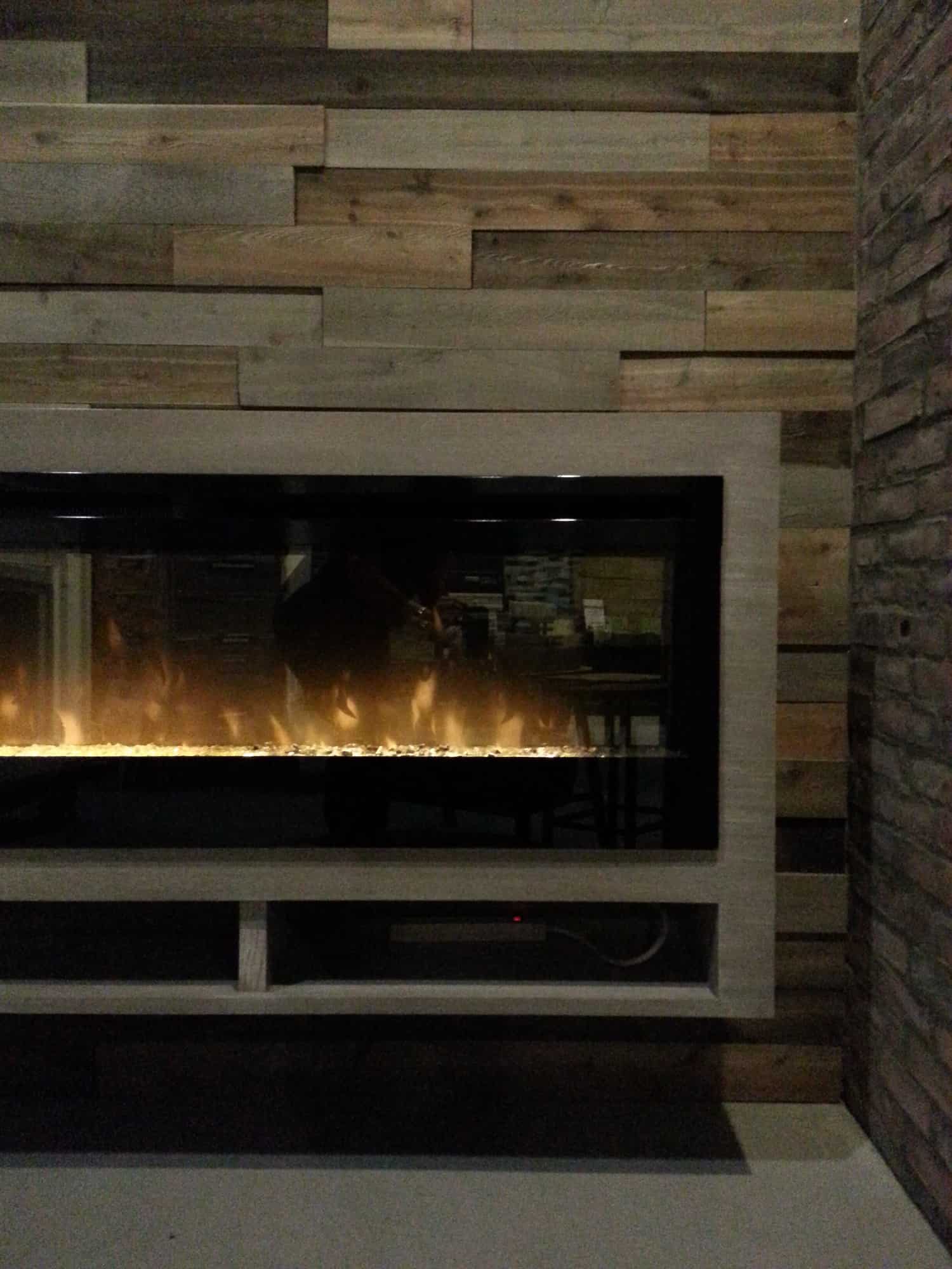 Navaro-wood-paneling+Dimplex-BLF74