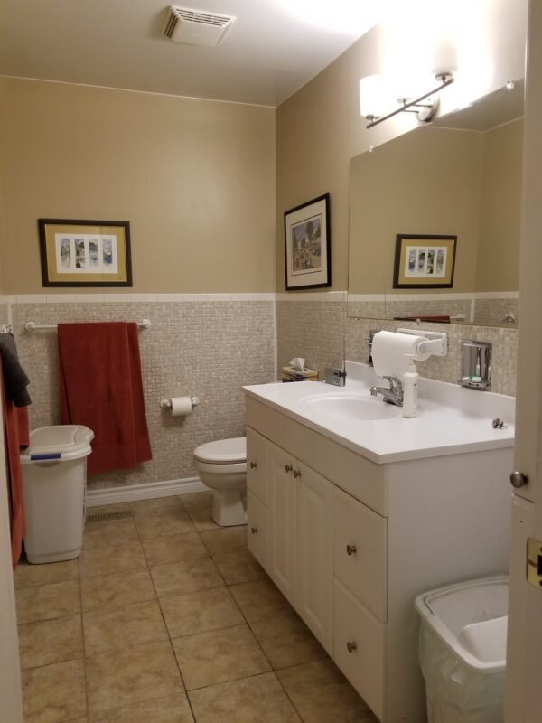 main-bath-before-vanity