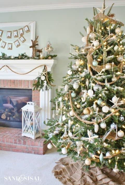 sand&sisal-coastal-christmas-tree-1