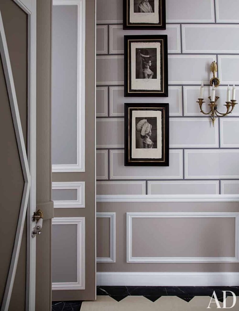 wallpaper--traditional-staircase-hallway-jean-louis-deniot-paris-france-201301-2_1000-watermarked