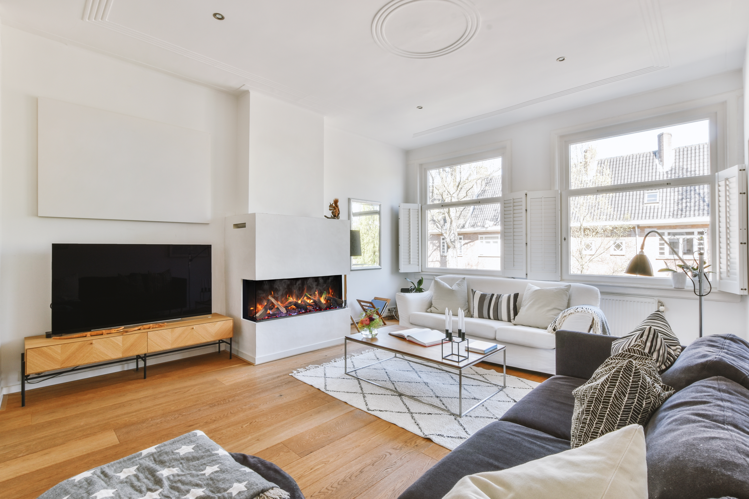 Amantii TRV Signature electric fireplace room